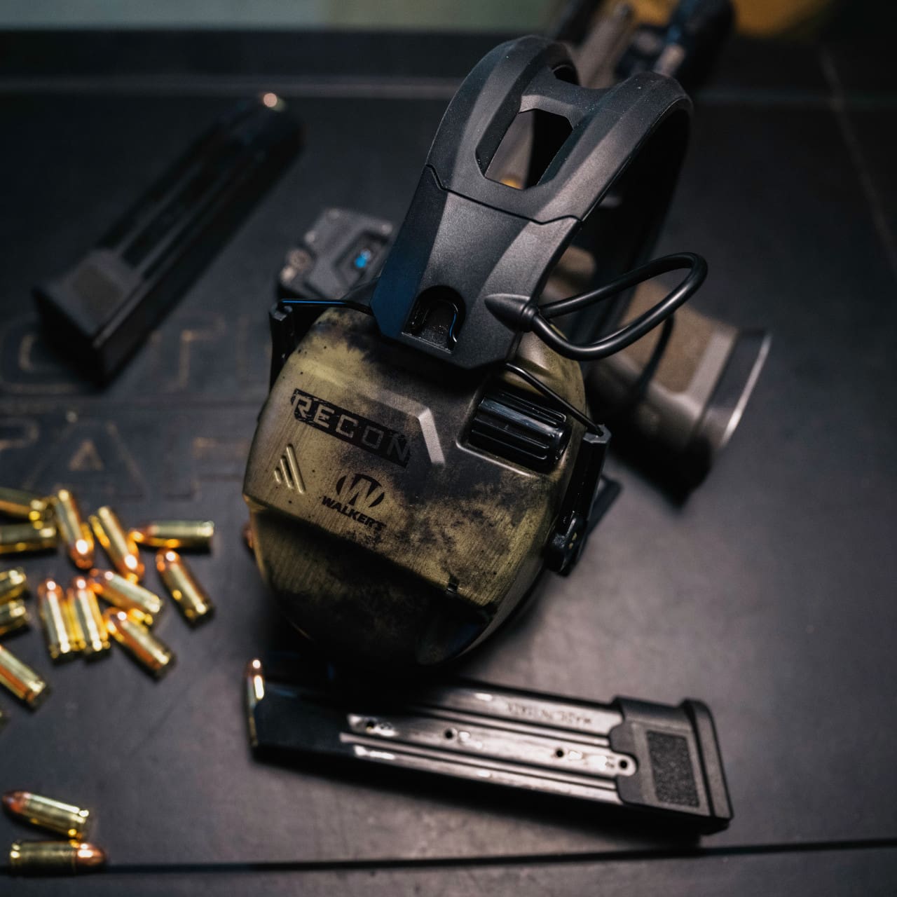 Walker's Recon Digital - Cuffie Da Tiro Elettroniche IPX4, Protezione Udito Avanzata Con 2 Batterie AAA Incluse - Foto 3